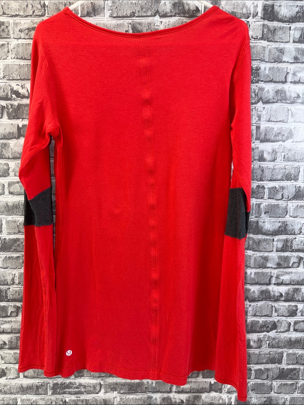 lululemon athletica Red Long-Sleeve Top with Charcoal Elbow Panels - Picture 3 of 6